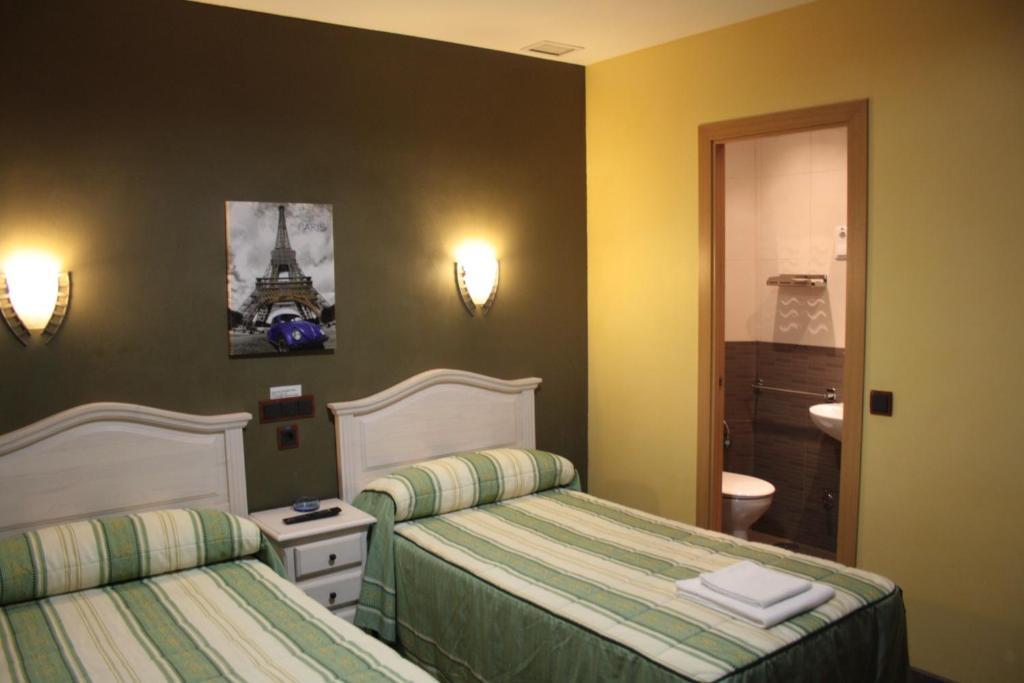 Single Room,24788997:JPEG